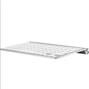 *Brand New* Apple Wireless Bluetooth Keyboard